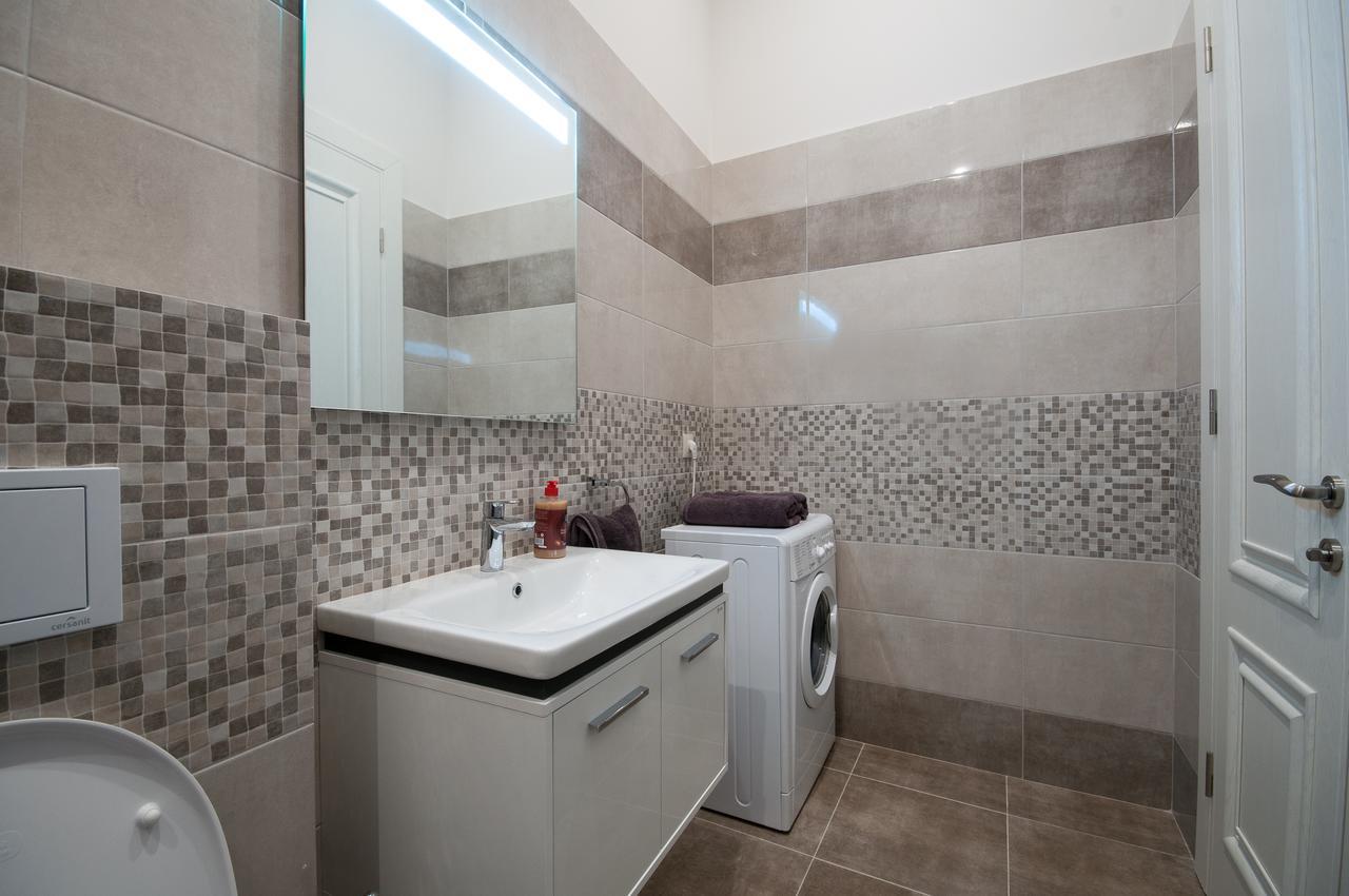 Wonderful Flat On City Center Užhorod Exteriér fotografie